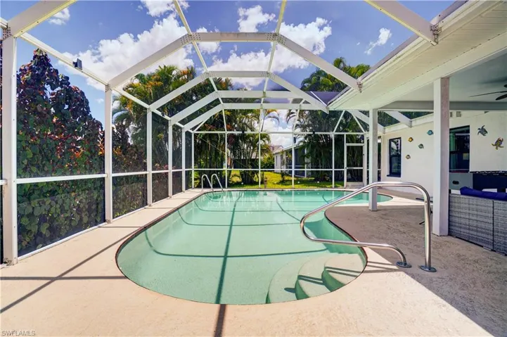 601 23rd Ave, Cape Coral, Florida 33990