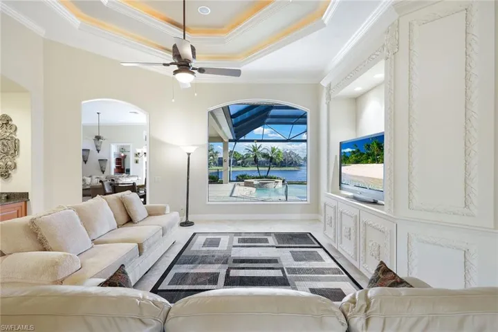Living Room with Lake View!