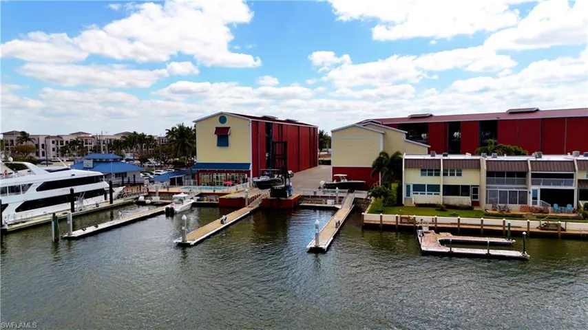 750  RIVER POINT  A3-22  DR, Naples, FL 34102
