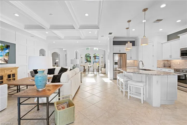 GREAT VIEW OF JUST HOW LARGE & OPEN THE BORETTO ESTATE FLOOR PLAN IS MAKING IT PERFECT FOR ALL YOUR ENTERTAINMENT NEEDS! PLUS CHECK OUT THE UPGRADED OVERSIZED GRANITE COUNTERTOP.