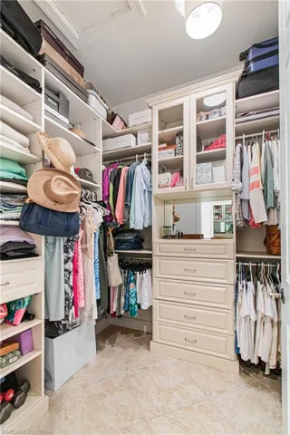 THE MASTER SUITE CONTAINS A HIS & HER’S CALIFORNIA THEMED CLOSET. THIS HOME HAS IT ALL.