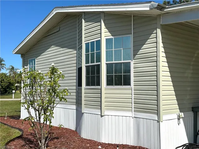 View of side of home