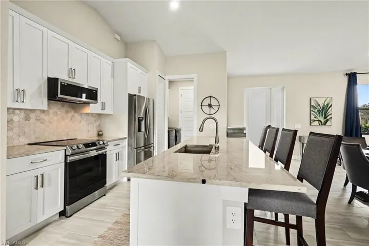 1732 Sw 17th Ave, Cape Coral, Florida 33991