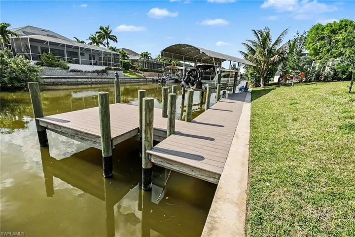 1732 Sw 17th Ave, Cape Coral, Florida 33991