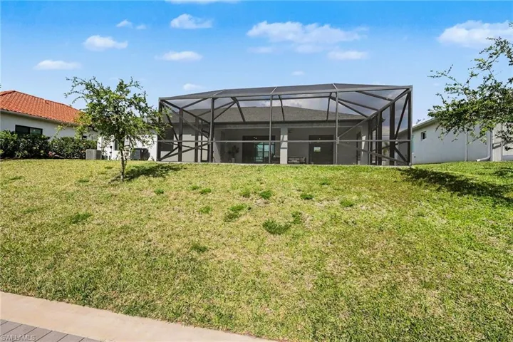 1732 Sw 17th Ave, Cape Coral, Florida 33991