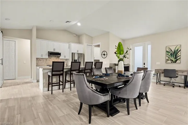 1732 Sw 17th Ave, Cape Coral, Florida 33991