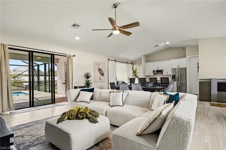 1732 Sw 17th Ave, Cape Coral, Florida 33991