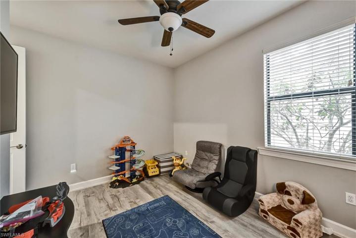 2100 Parson ST, NAPLES FL 34120
