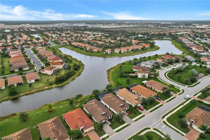 2100 Parson ST, NAPLES FL 34120