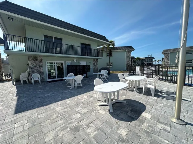 Current Patio / terrace by pool