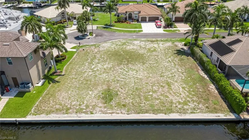 375 Wales Ct, Marco Island, Florida 34145