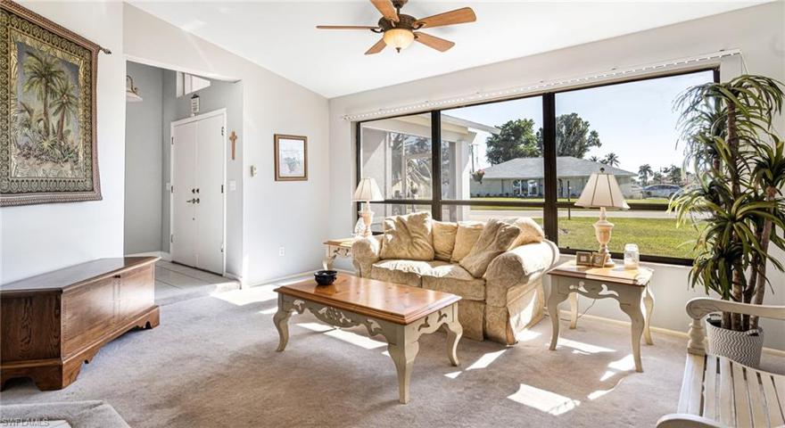 431 SW 33rd TER, CAPE CORAL FL 33914