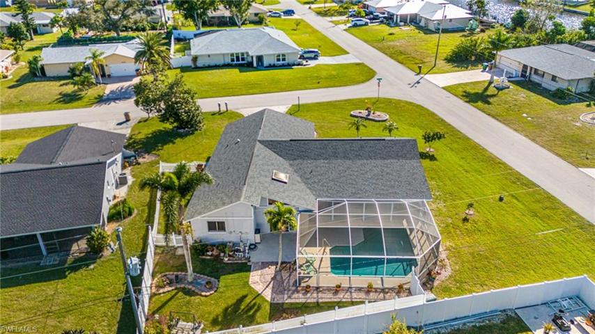 431 SW 33rd TER, CAPE CORAL FL 33914