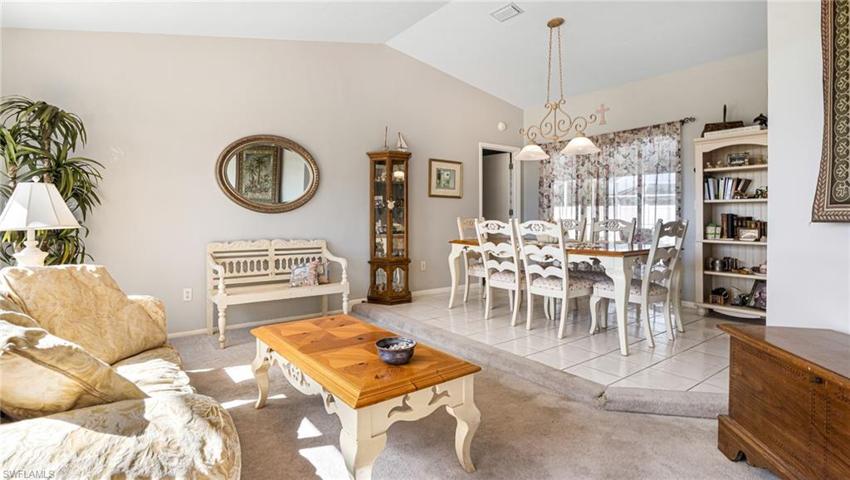 431 SW 33rd TER, CAPE CORAL FL 33914