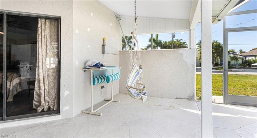 431 SW 33rd TER, CAPE CORAL FL 33914
