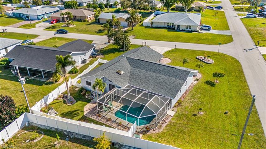 431 SW 33rd TER, CAPE CORAL FL 33914