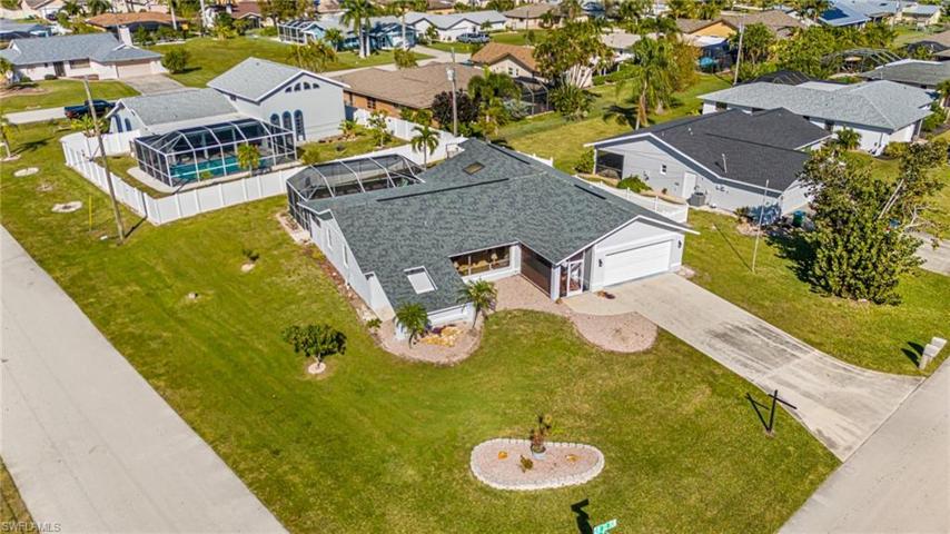 431 SW 33rd TER, CAPE CORAL FL 33914