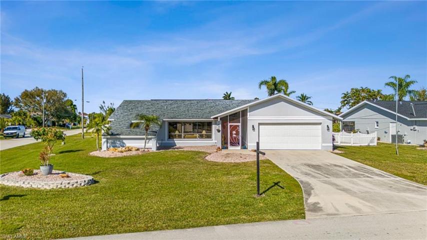 431 SW 33rd TER, CAPE CORAL FL 33914