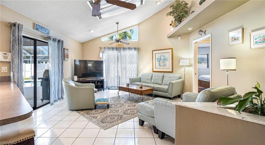 431 SW 33rd TER, CAPE CORAL FL 33914