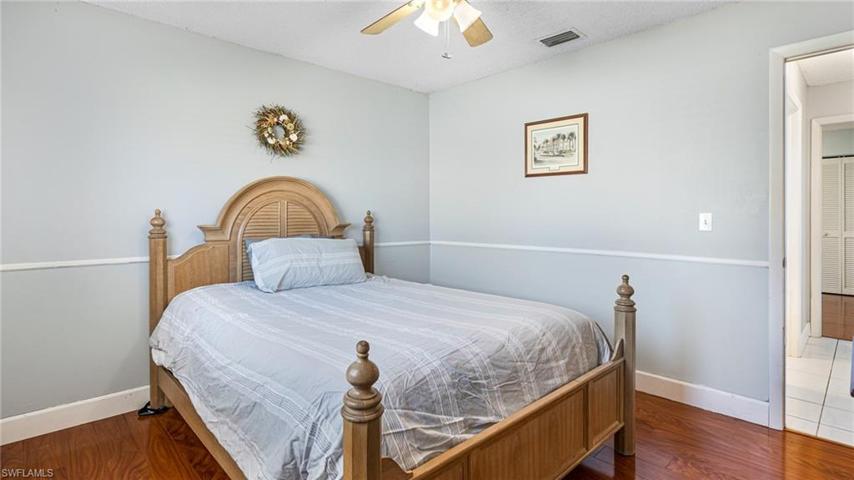 431 SW 33rd TER, CAPE CORAL FL 33914