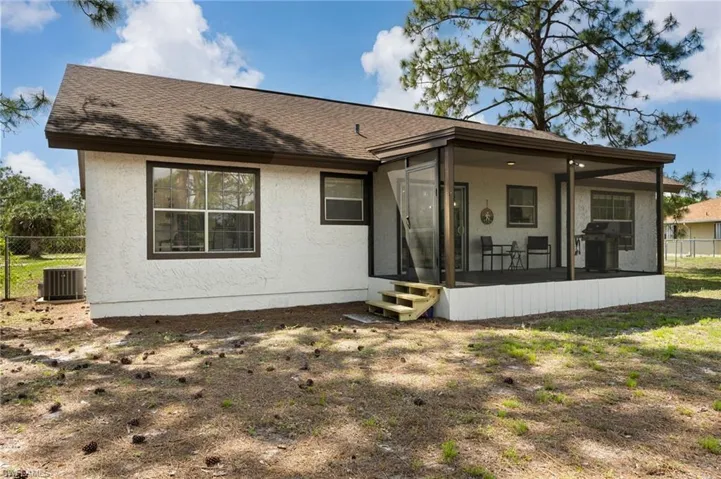 614 Canton Ave, Lehigh Acres, Florida 33972