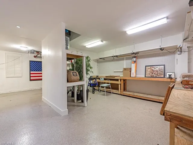 Workshop/partial garage view