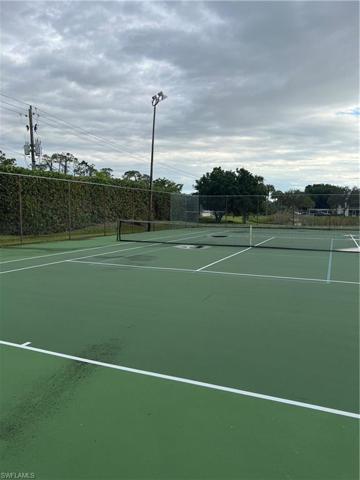 tow tennis courts