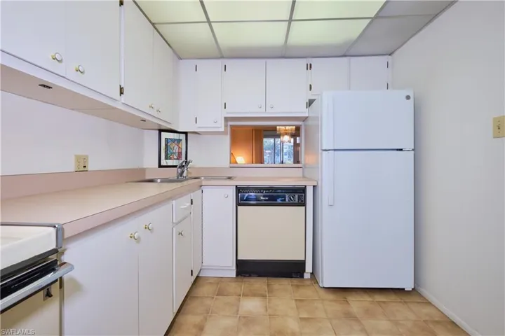5959  Winkler  RD, Fort Myers, FL 33919