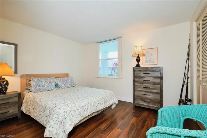 5959  Winkler  RD, Fort Myers, FL 33919