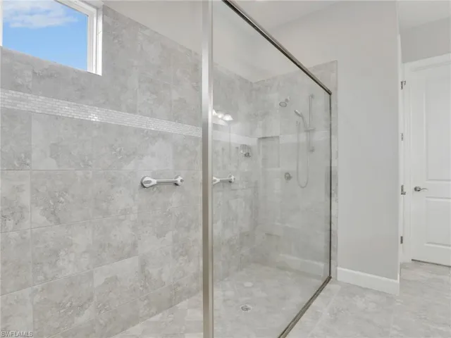 8477 Sevilla Ct, Naples, Florida 34114