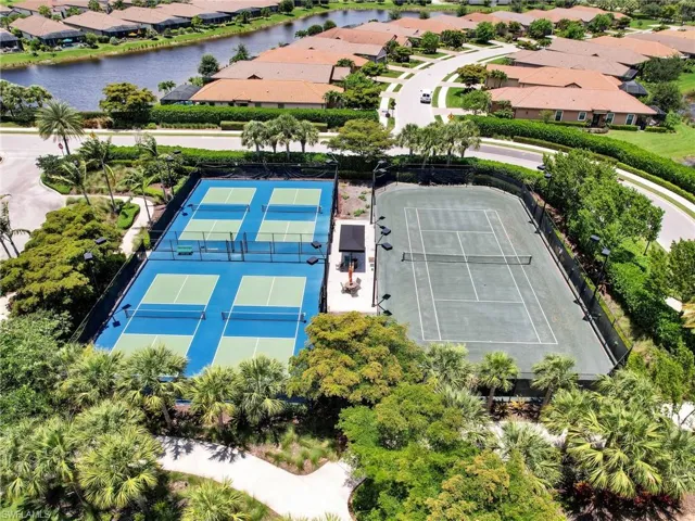 8477 Sevilla Ct, Naples, Florida 34114