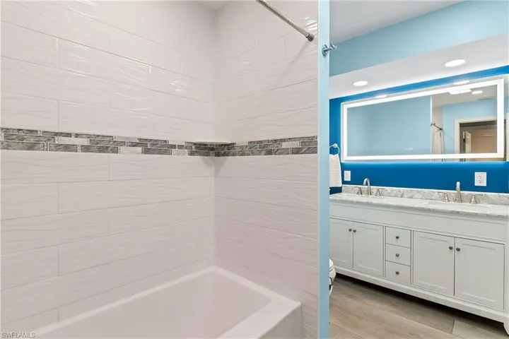 Guest Bathroom - tastefully appointed.