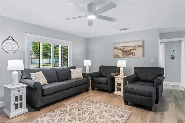 Living Area/Furniture/Furnishings.