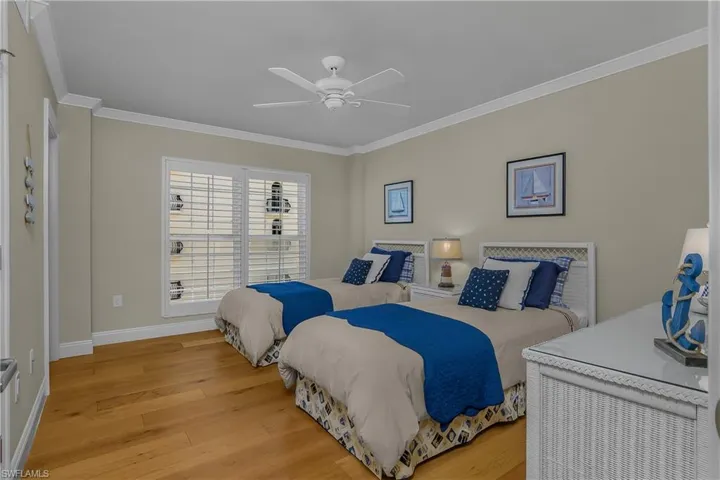 1255 Gulf Shore Blvd N 5s, Naples, Florida 34102