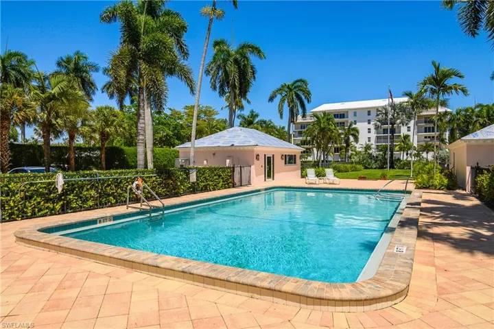 1255 Gulf Shore Blvd N 5s, Naples, Florida 34102