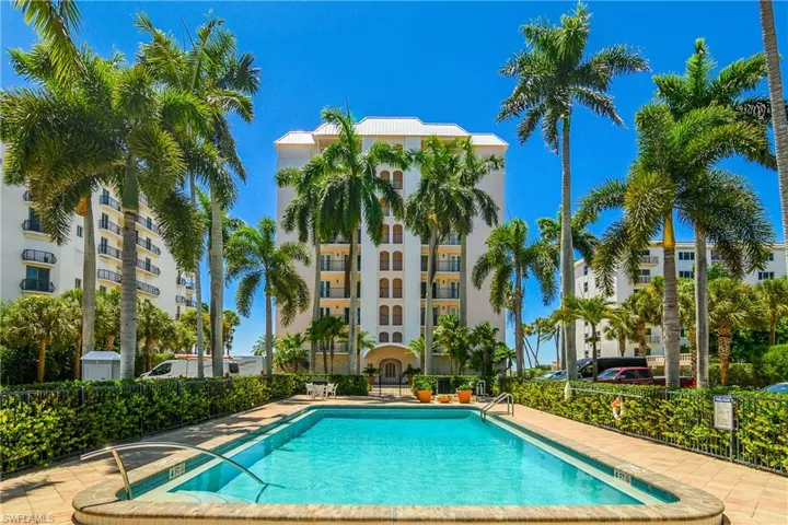 1255 Gulf Shore Blvd N 5s, Naples, Florida 34102