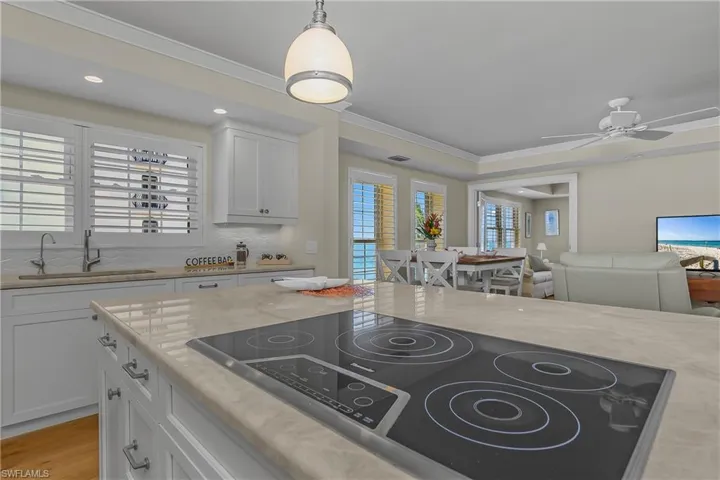 1255 Gulf Shore Blvd N 5s, Naples, Florida 34102