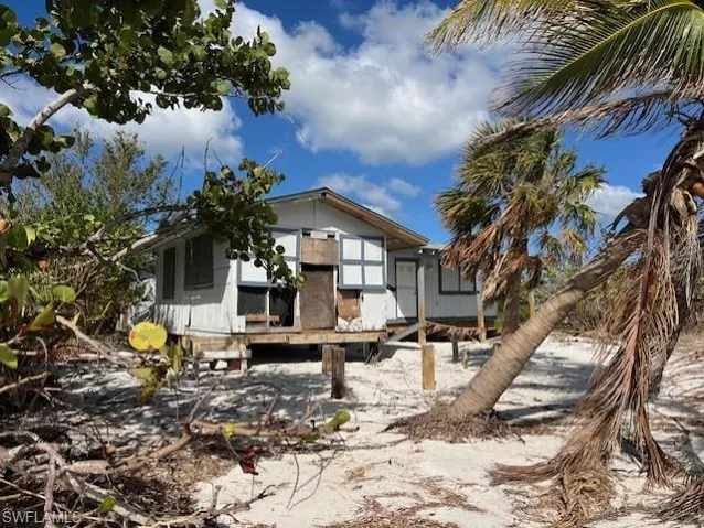 View of side of home