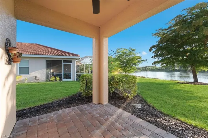 2897  Apple Blossom  DR, Alva, FL 33920