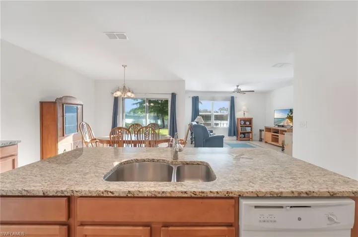 2897  Apple Blossom  DR, Alva, FL 33920