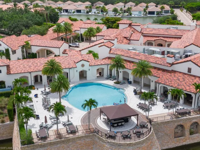 Pool Side Dining To Your Table, Bar Area With Friends and Family