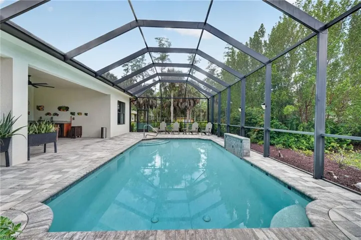 163 19th St Nw, Naples, Florida 34120