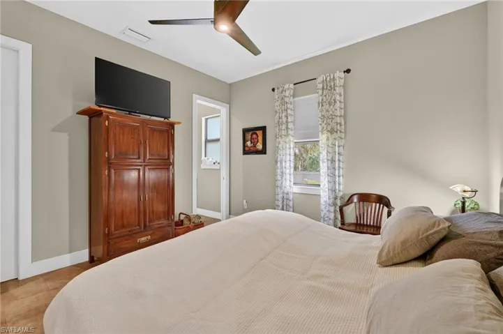 163 19th St Nw, Naples, Florida 34120