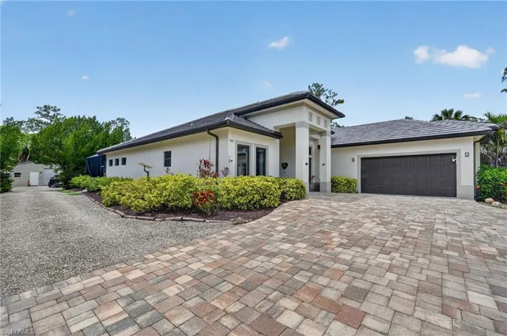 163 19th St Nw, Naples, Florida 34120
