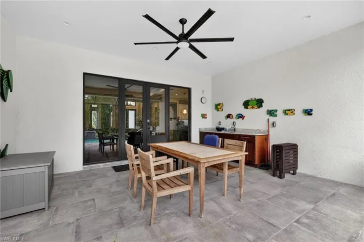 163 19th St Nw, Naples, Florida 34120