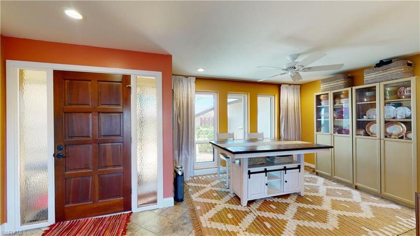 716 SE 44th  ST, CAPE CORAL, FL 33904