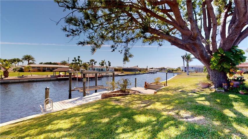 716 SE 44th  ST, CAPE CORAL, FL 33904