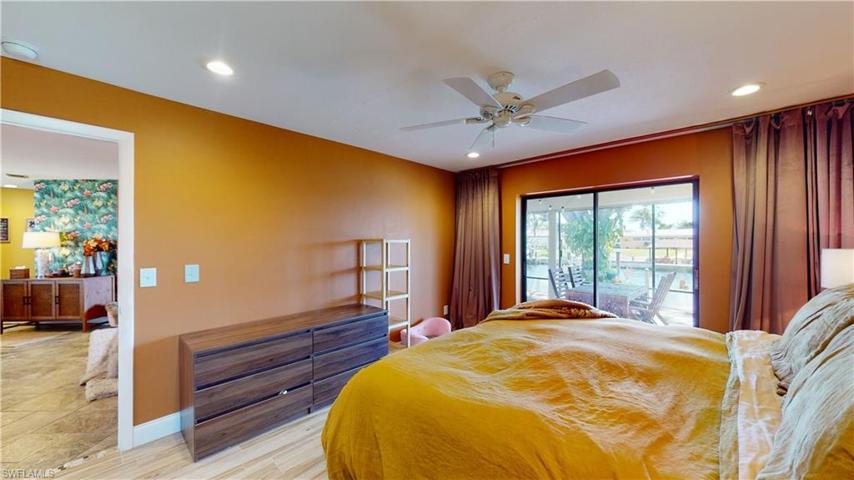 716 SE 44th  ST, CAPE CORAL, FL 33904