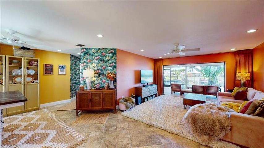 716 SE 44th  ST, CAPE CORAL, FL 33904