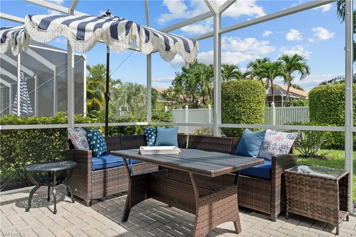 96 Glen Eagle Cir, Naples, Florida 34104